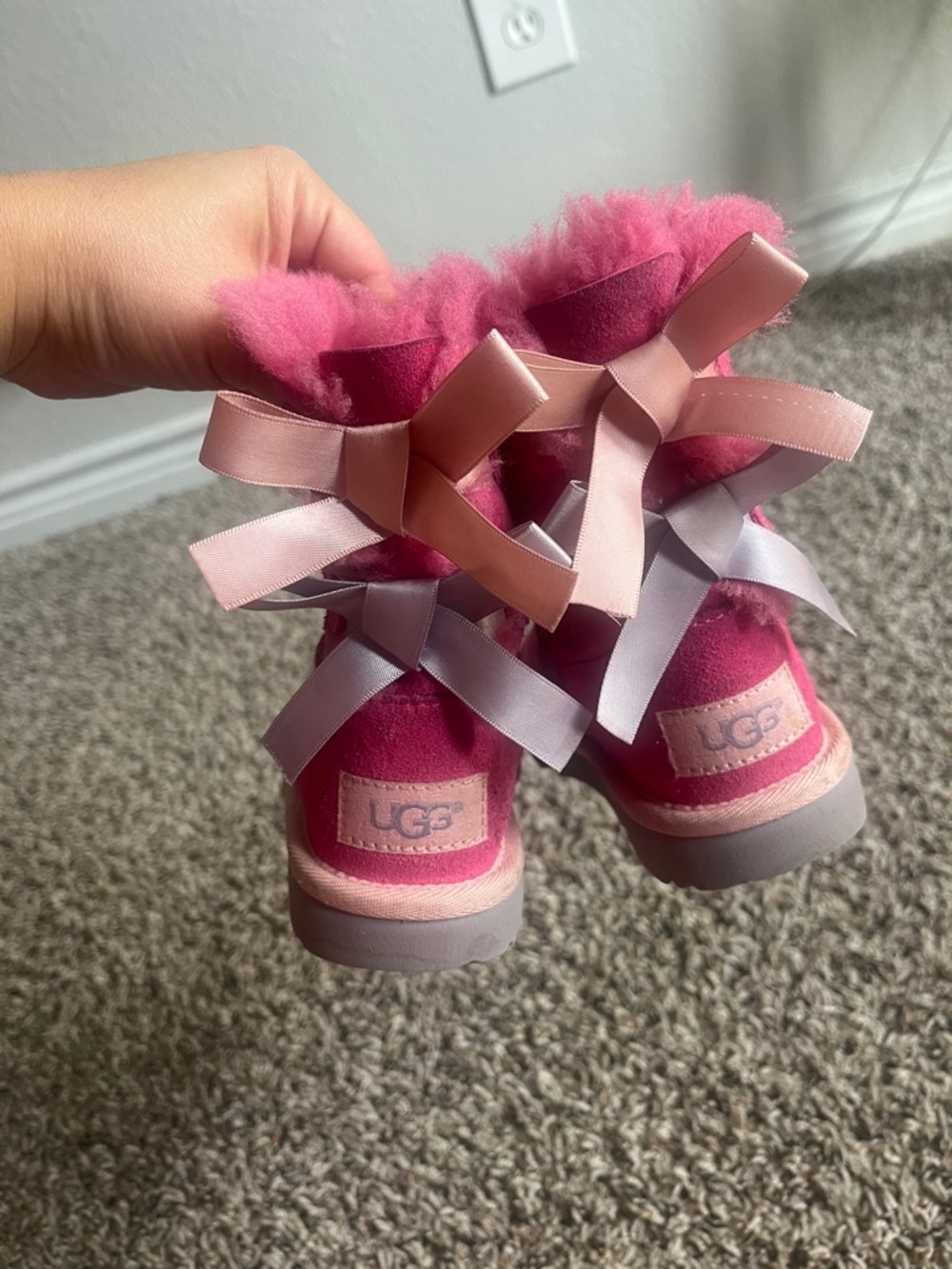 UGG Girls Pink Shearling Bow-Back Boots